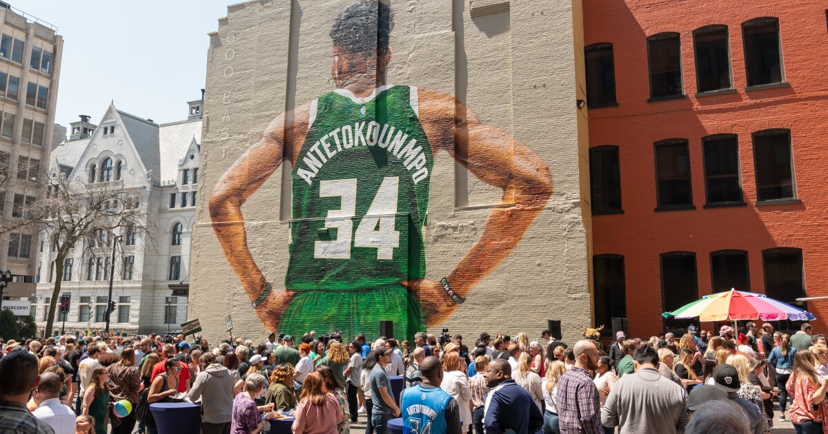 Giannis 'very conflicted during this process': Former Bucks commentator Jim Paschke talks trade | WUWM 89.7 FM