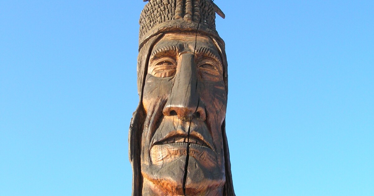 Identity dispute halts replacement of Abenaki sculpture in Burlington
