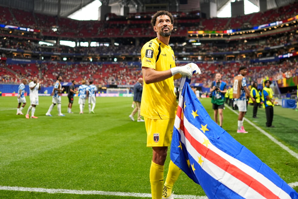 Cape Verde's goalkeeper Vozinha gains 10M Instagram followers