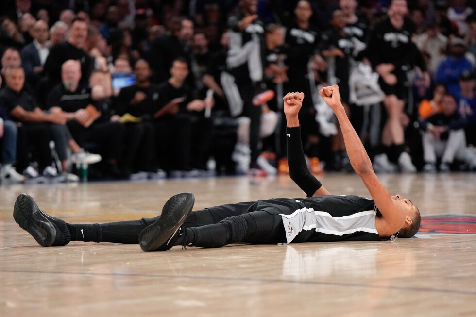 Wembanyama, Spurs cut the Knicks' NBA Finals lead to 2-1