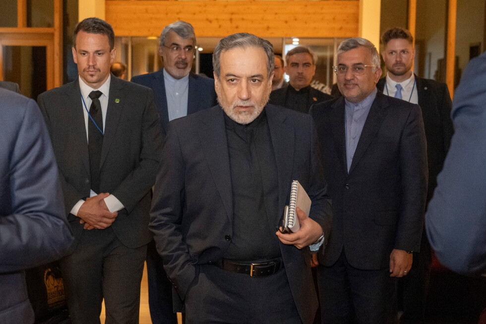 Talks expected Sunday as Iran closes Strait of Hormuz over Israeli attacks in Lebanon