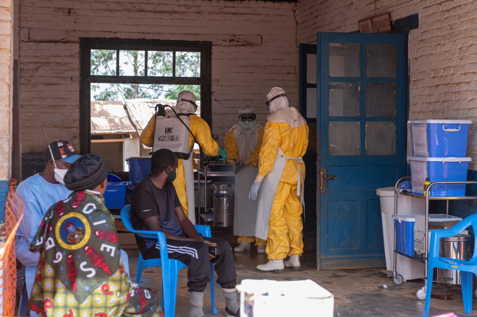 Deaths in Congo's Ebola outbreak pass 100 out of 550 cases