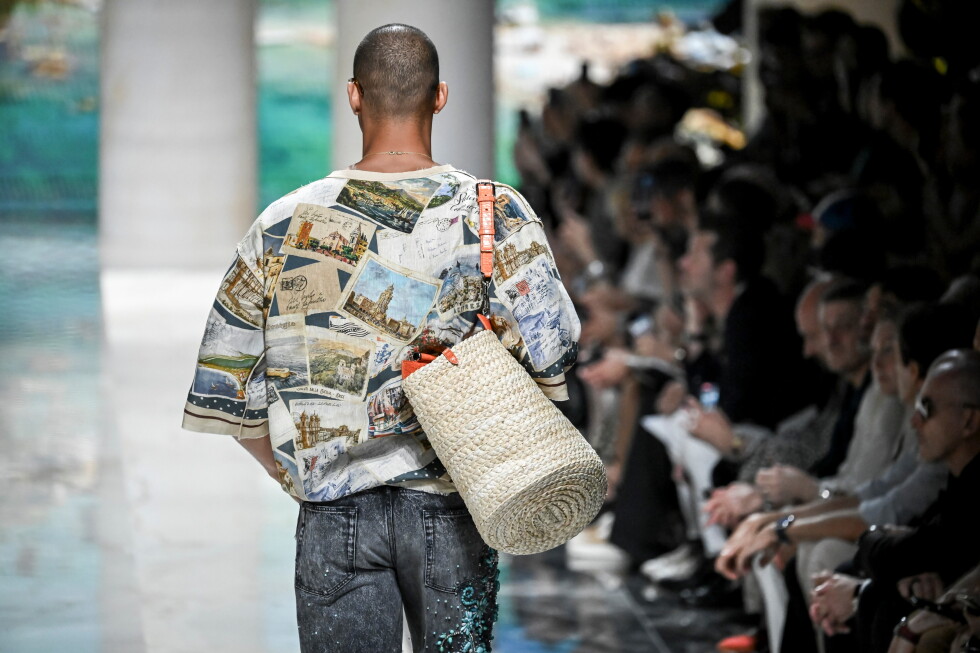 Luxury consumers seen nudging sector back to growth despite global tensions