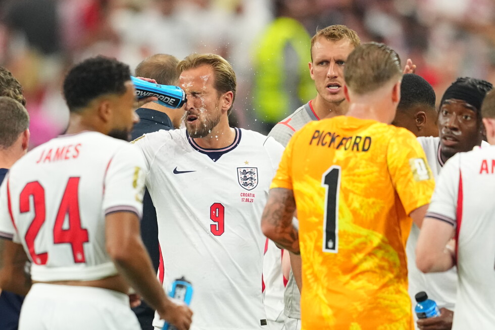 Here's what experts say about FIFA World Cup hydration breaks