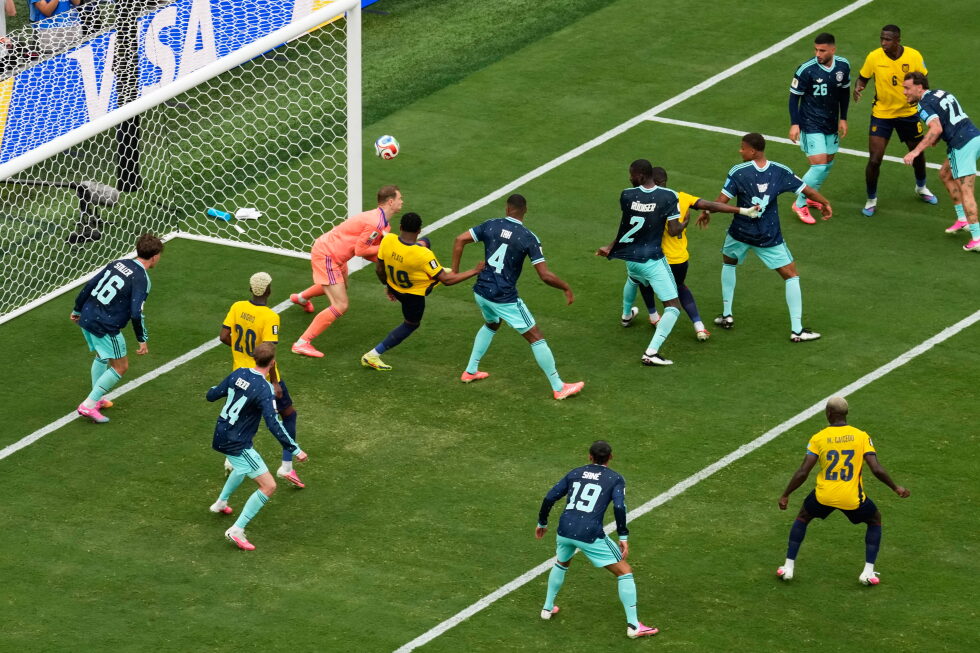 Ecuador advances to World Cup knockout rounds, beats Germany 2-1