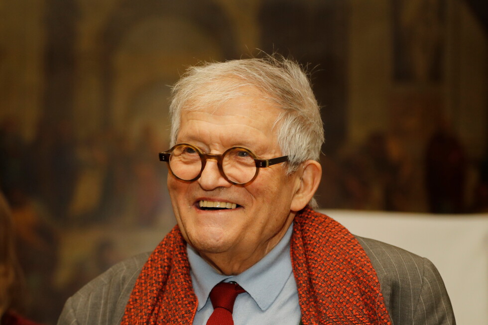 Art icon David Hockney dies at age 88