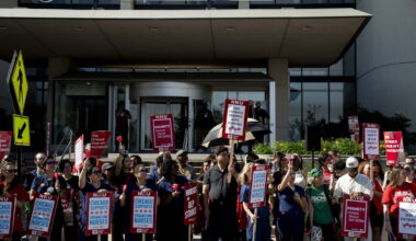 Nurses at Chicago’s St. Mary of Nazareth Hospital vote to form union