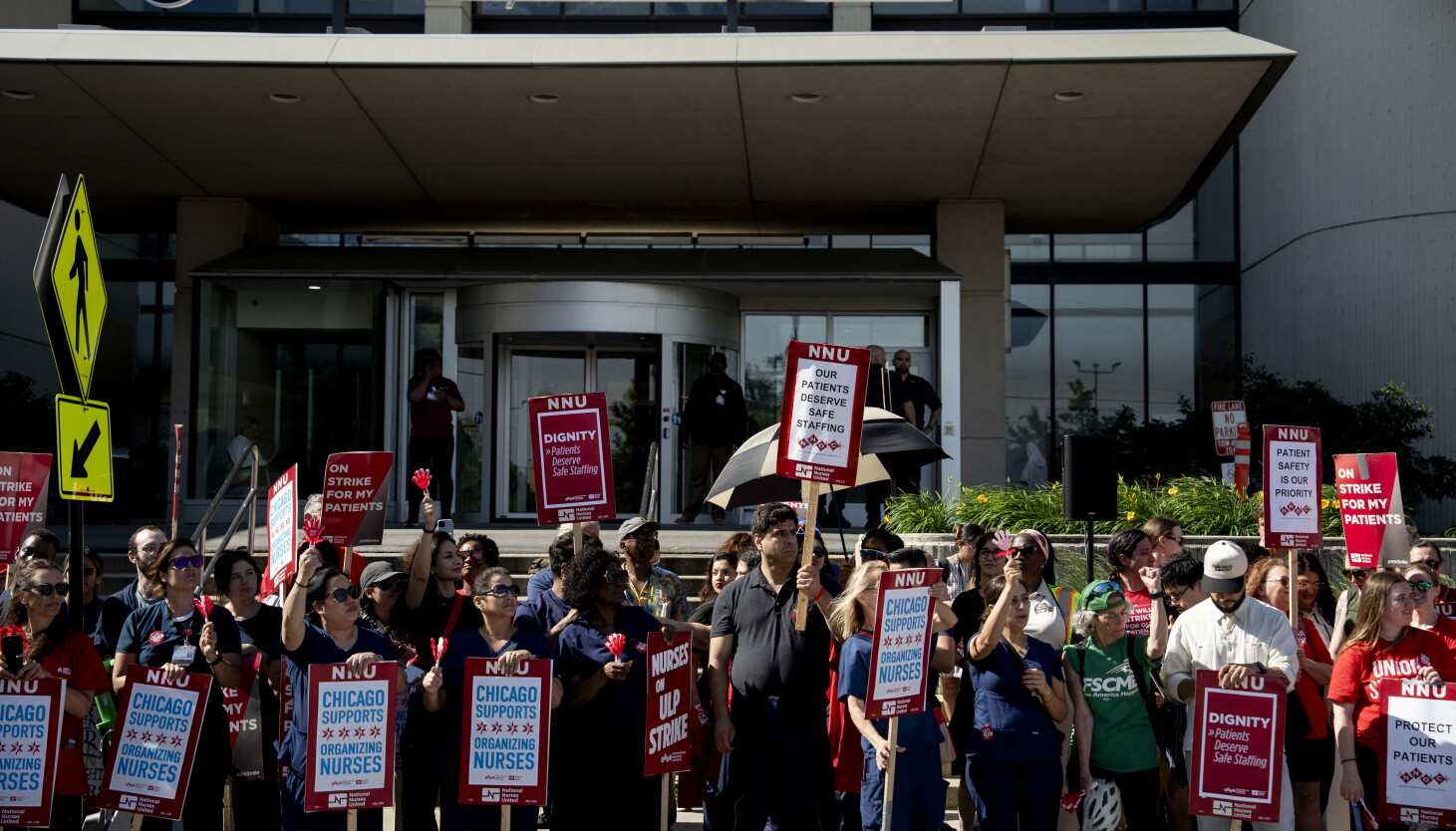 Nurses at Chicago’s St. Mary of Nazareth Hospital vote to form union
