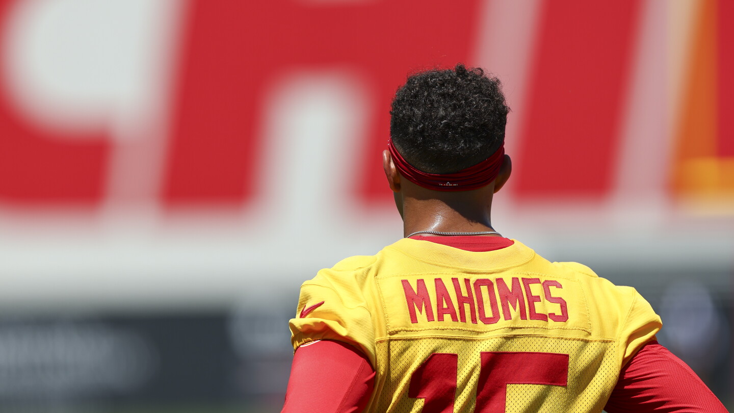 Inside the latest Patrick Mahomes deal
