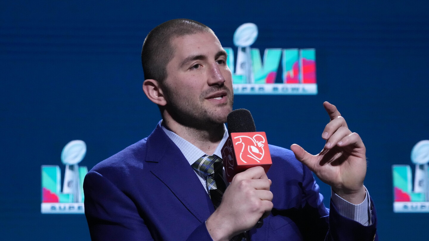 JC Tretter is in no rush to negotiate new CBA with NFL