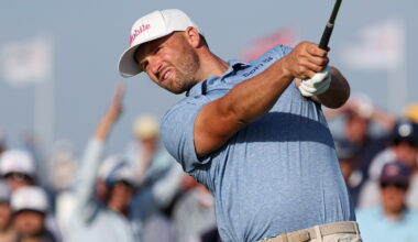 Wyndham Clark tames Shinnecock as winds ease in historic U.S. Open start