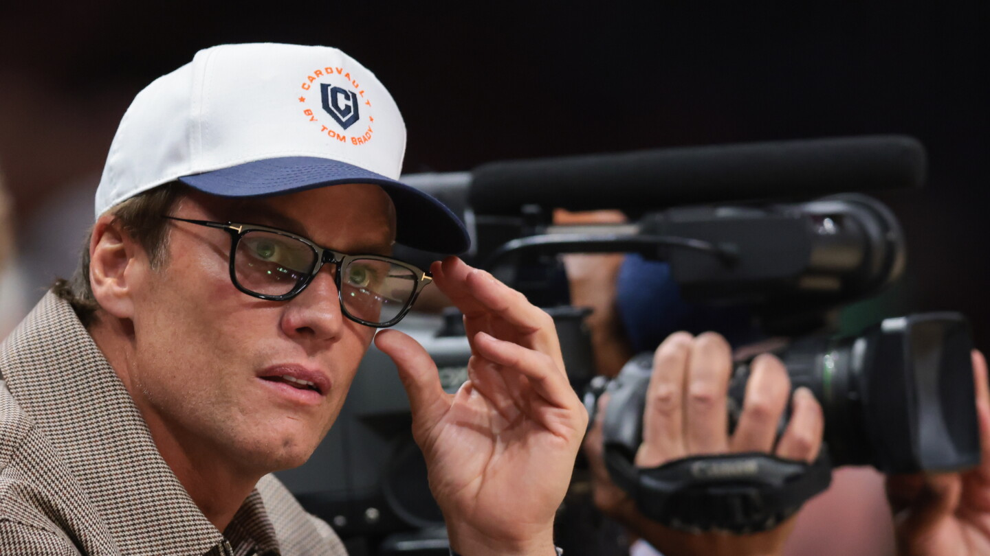Tom Brady expects a "massive improvement" from the Raiders in 2026