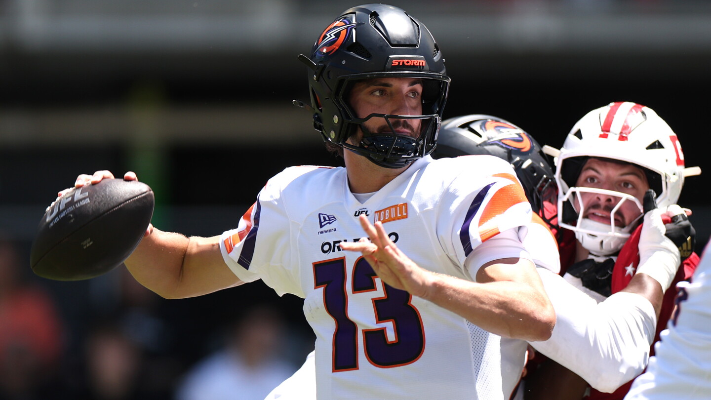 Jack Plummer wins UFL MVP award