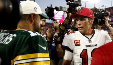 Tom Brady: "There's no greater passer of the football than Aaron Rodgers"