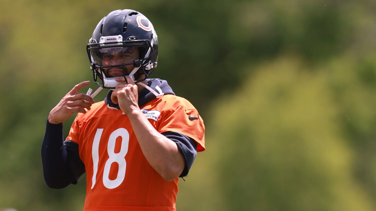 Caleb Williams says it's "a hell of a lot more fun" in Year 2 in Ben Johnson's offense