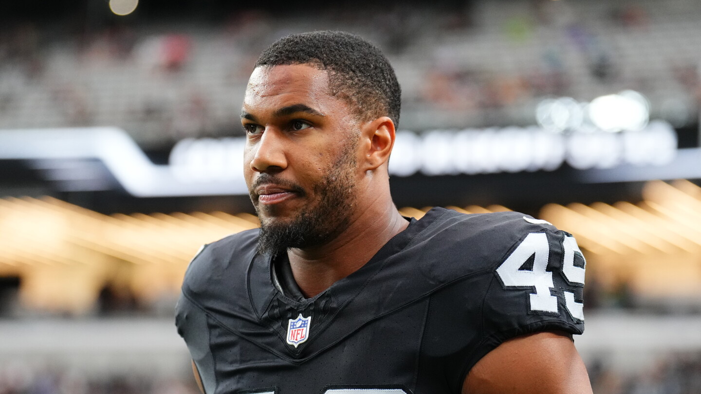Cowboys agree to sign DE Charles Snowden