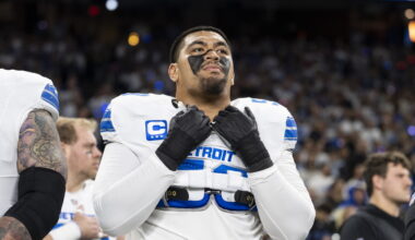 Dan Campbell: Penei Sewell's move to left tackle will be "seamless"