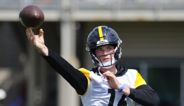 Drew Allar is being mentored by Aaron Rodgers