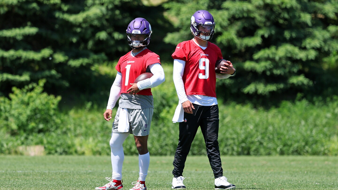 Kevin O'Connell: Relationship between J.J. McCarthy and Kyler Murray is very professional