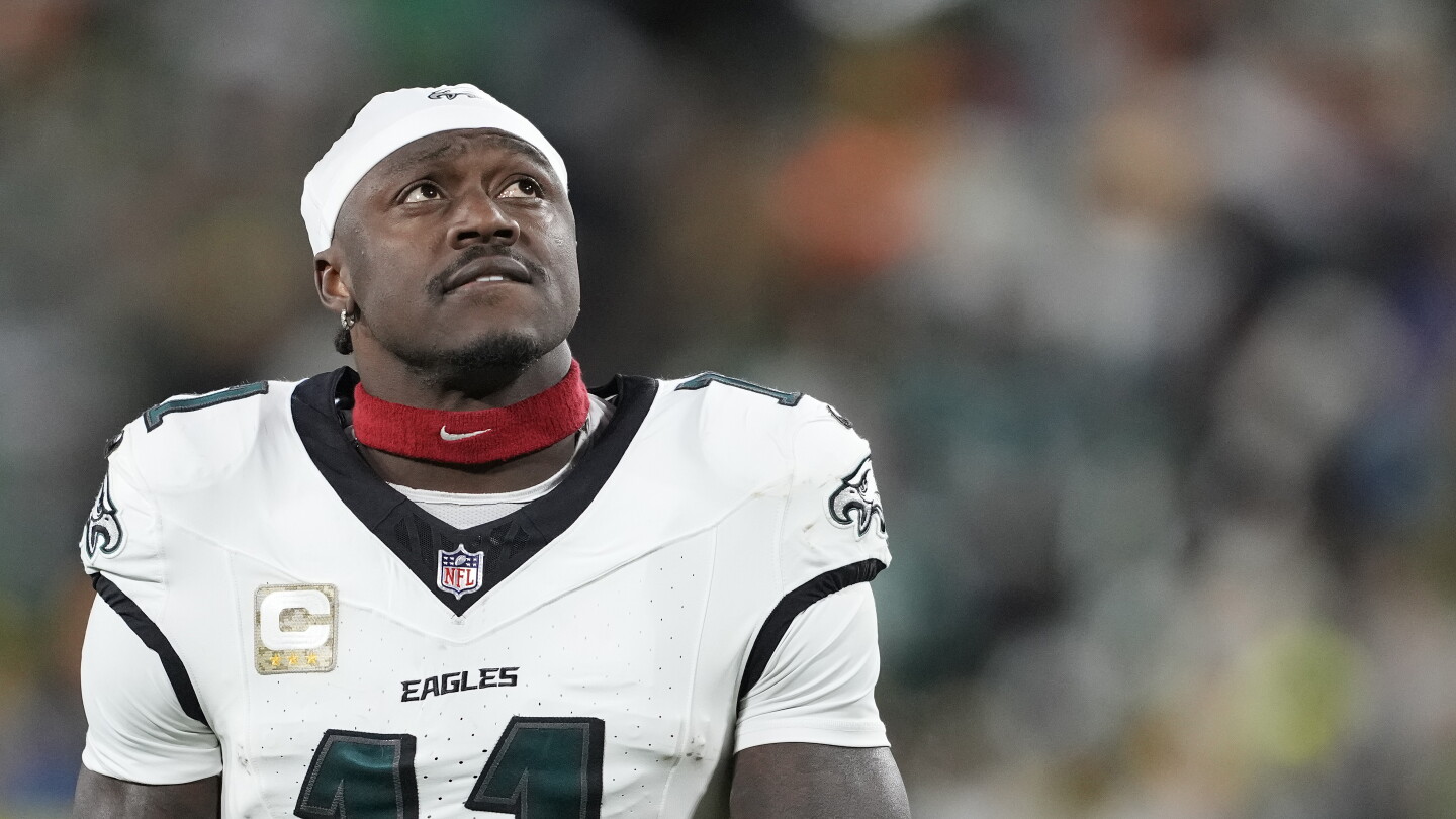 No, A.J. Brown did not say he "leaked" Eagles stories to the media