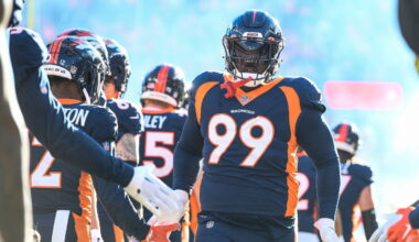 Former NFL DT DeShawn Williams sues contractor over memorabilia stolen after 2024 hurricane