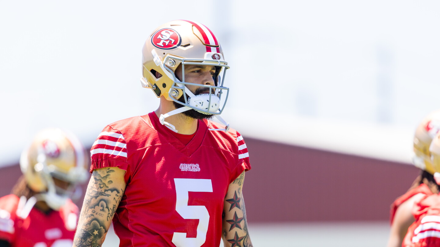Mike Evans thought he'd easily break the record for consecutive 1,000-yard seasons in 2025