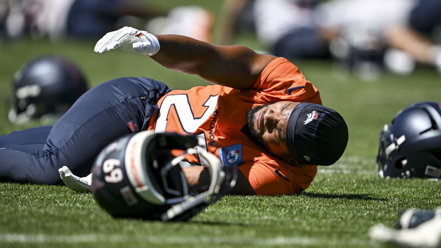 Report: J.K. Dobbins had deal in place with Jaguars before re-signing with Broncos