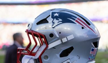 Patriots place TE Julian Hill on IR