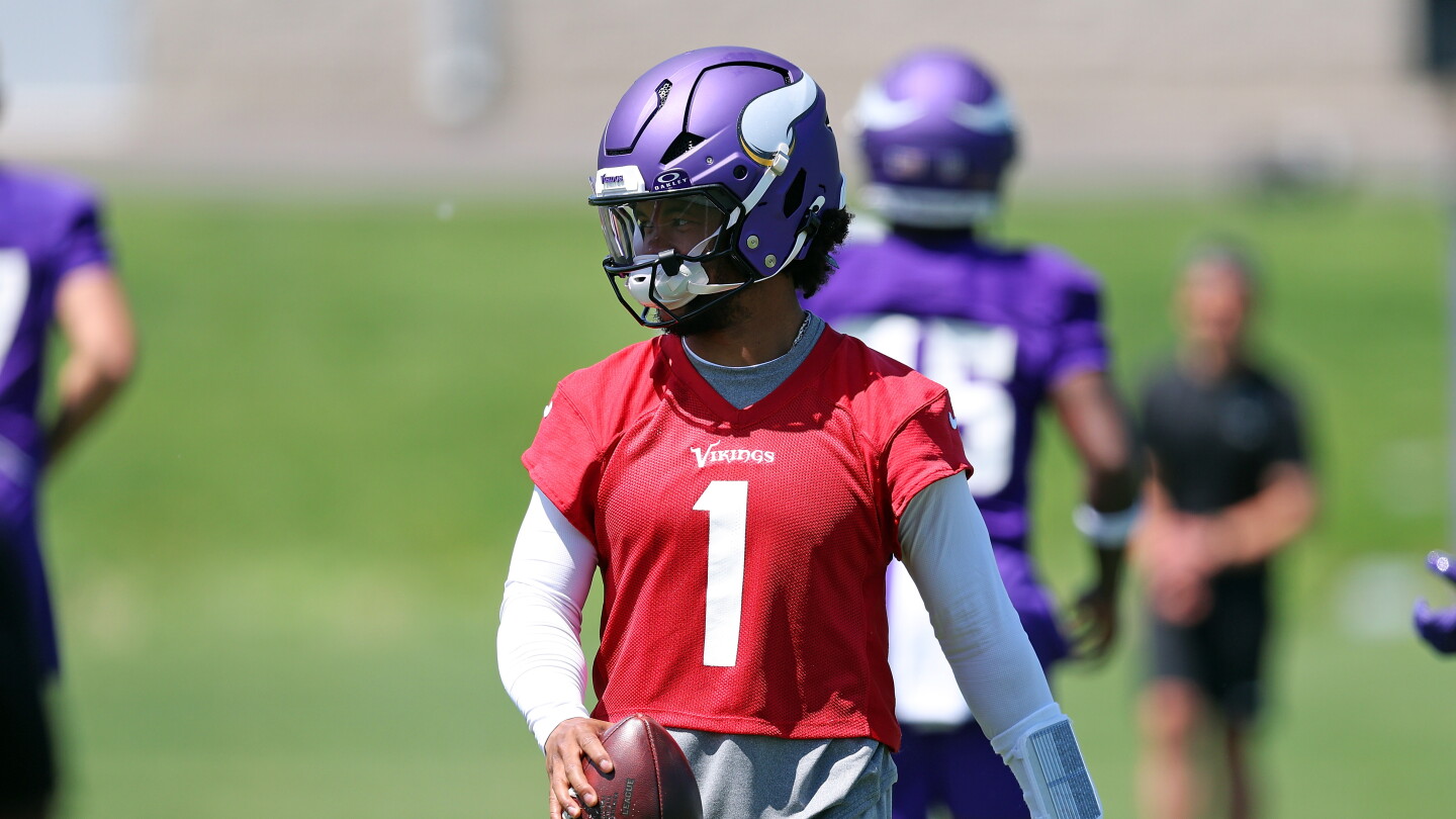 Kyler Murray: Splitting reps makes it harder to learn offense