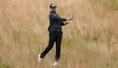 U.S. Open first-round play resumes after two-hour fog delay at Shinnecock Hills