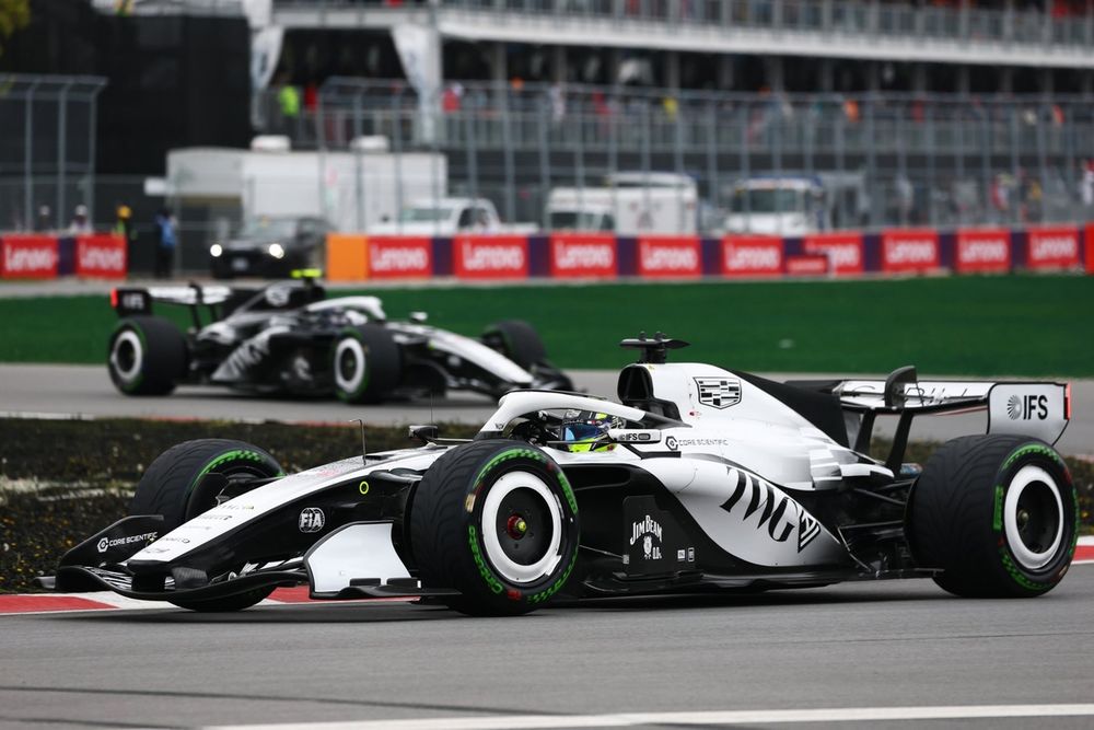 Valtteri Bottas, Cadillac Racing, Sergio Perez, Cadillac Racing
