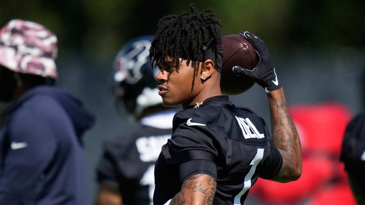 Texans WR Tank Dell is 'almost there' in return from 2024 injury: 'It's light at the end of the tunnel'
