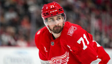 Yzerman says ‘no guarantees’ on Larkin trade request