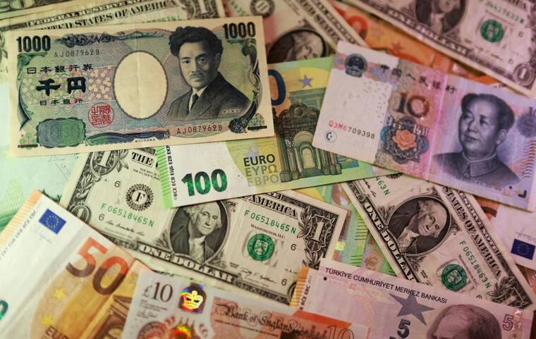 Dollar rallies after strong payrolls data pushes yen past 160