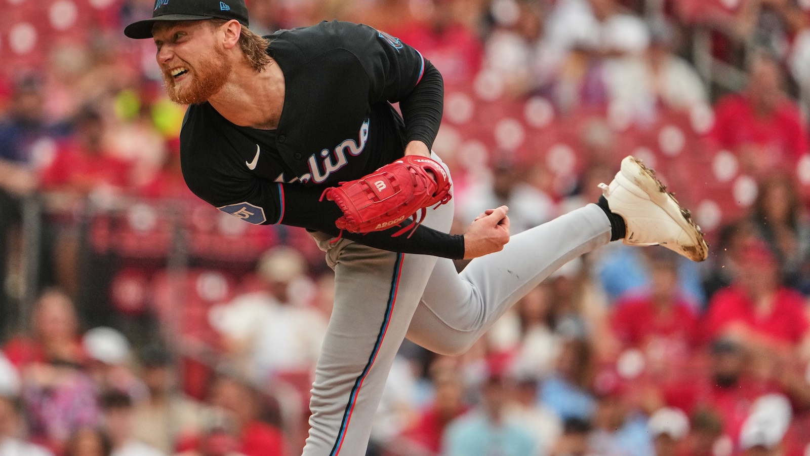 Max Meyer leads the Marlins to a 4-0 win over the Cardinals to improve his record to 9-0