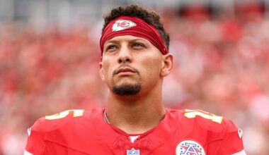 NFLN: Chiefs add two years to Patrick Mahomes' contract, making it first NFL deal valued at over $500 million
