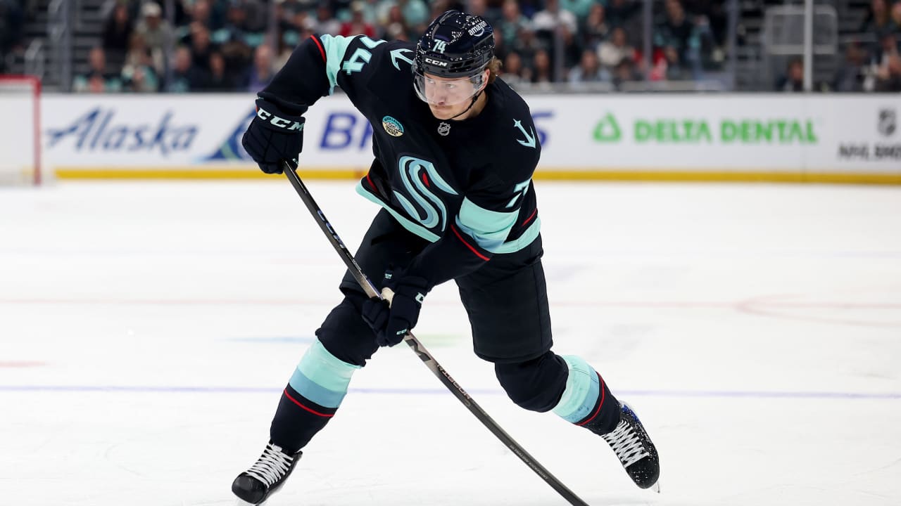 McMann signs 6-year contract with Kraken