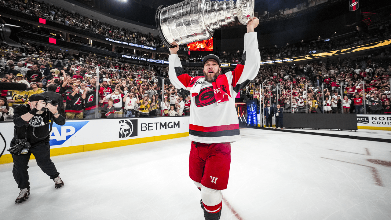 Hall wins Stanley Cup in 16th NHL season after finding fit with Hurricanes