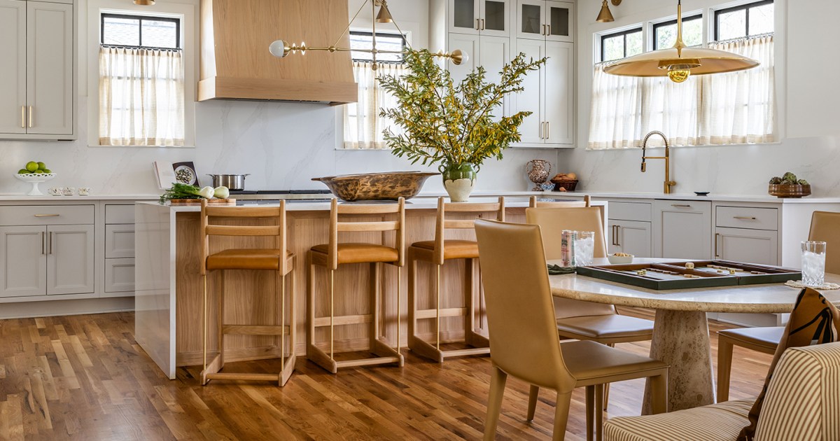 A Designer Lays Out Her Secrets to a Cozy Open-Concept Room