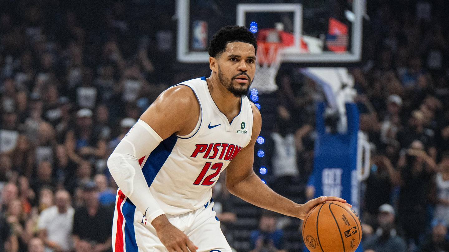 12 Reasons Tobias Harris Should Start for the Spurs