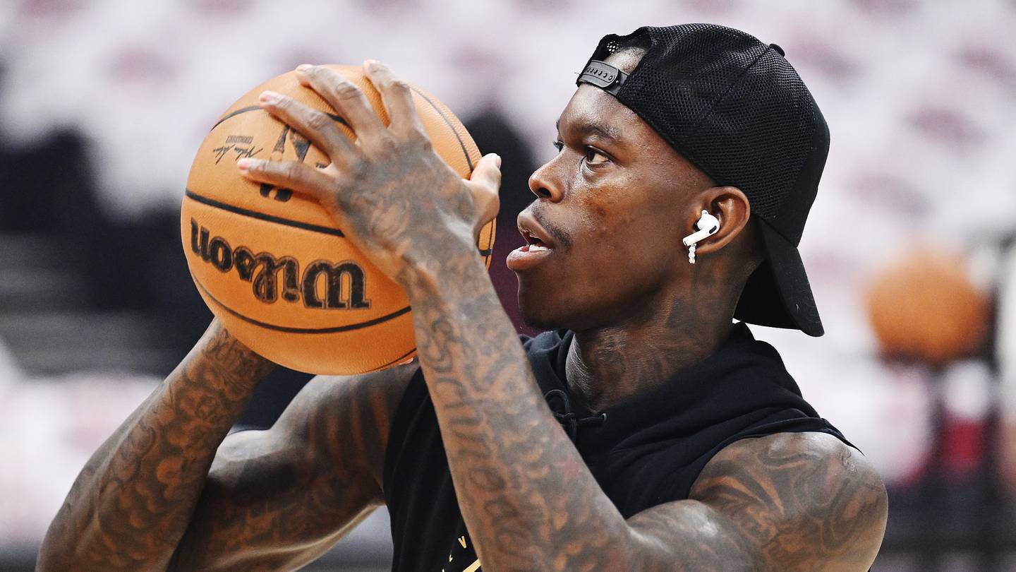 Cavaliers Actively Shopping Dennis Schröder in Trade Conversations