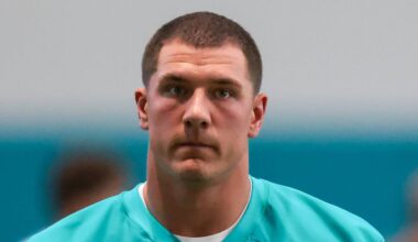 Miami Dolphins edge Mason Reiger
