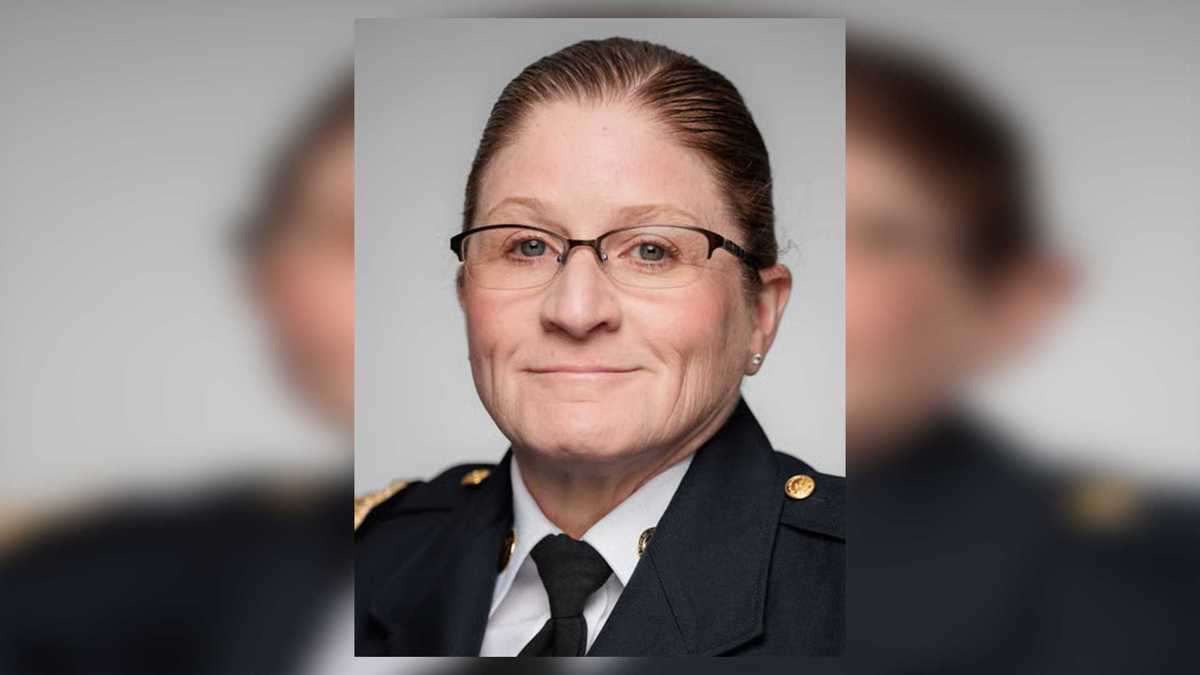 Stoughton police chief brings accusations against town manager
