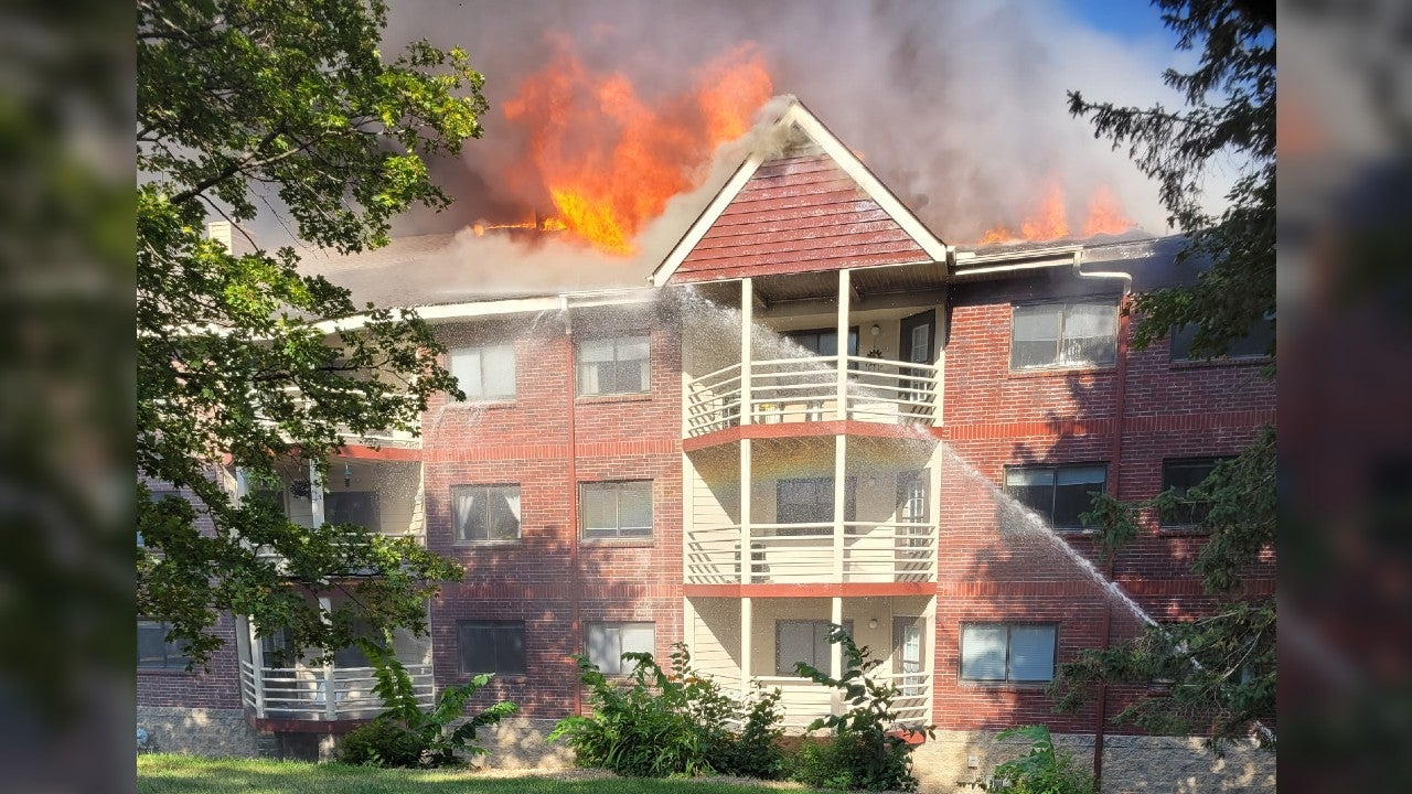 Firefighters respond to massive fire at Helix Apartments in St. Louis Park