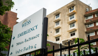 State Should Help Reopen Uptown's Weiss Hospital, Neighbors Say: 'We Need Affordable Healthcare'