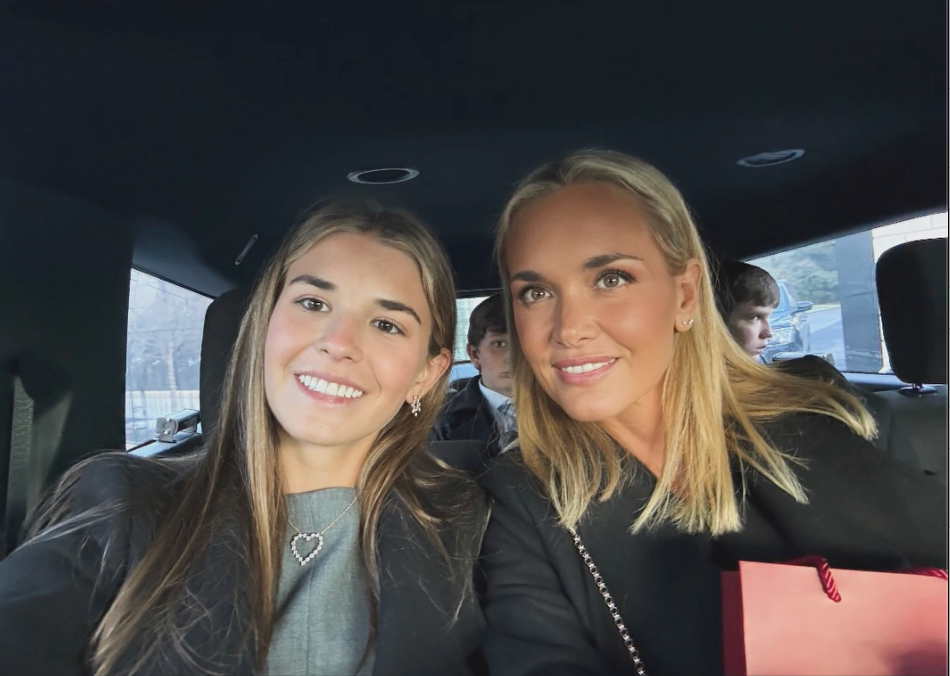 vanessa kai trump selfie car