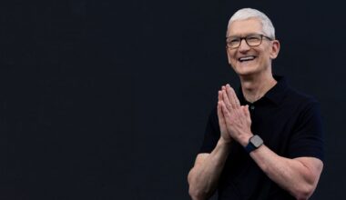 Apple commits $30 billion to Broadcom for U.S. chipmaking push