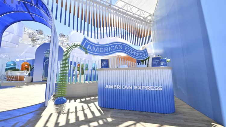 Why credit card lounges are popping up everywhere