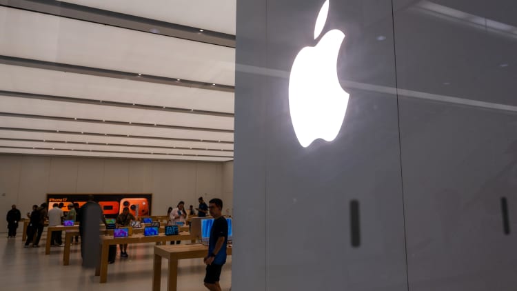 Here's how to play this tech giant's stock as it reaches a record high