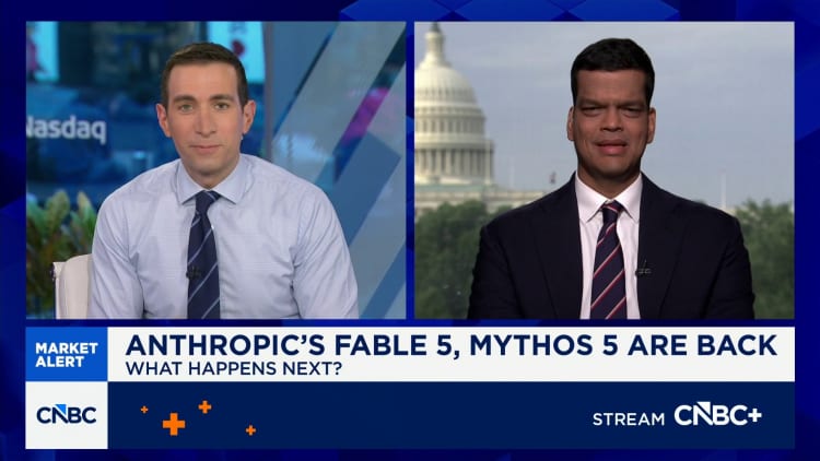 Fmr. senior WH policy adviser Krishnan on Trump admin lifting restrictions on Anthropic's AI models